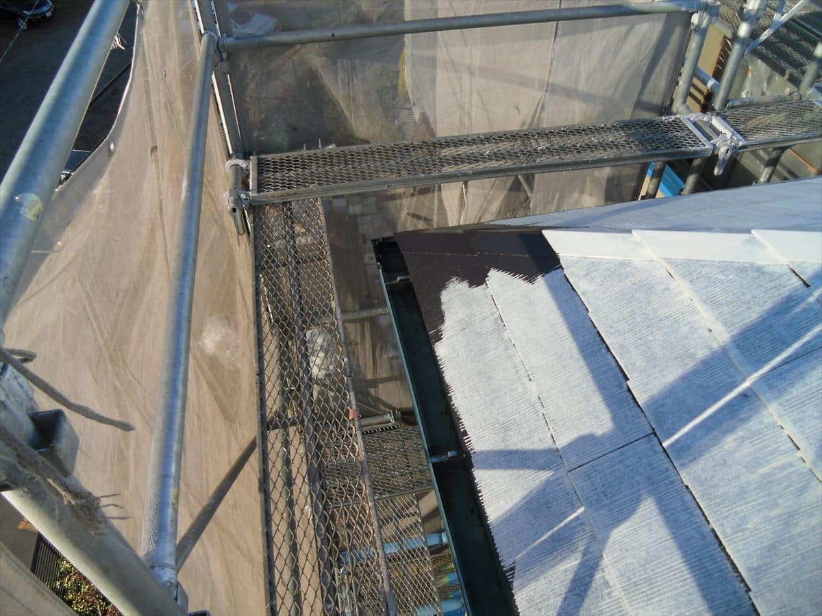 遮熱屋根下塗り