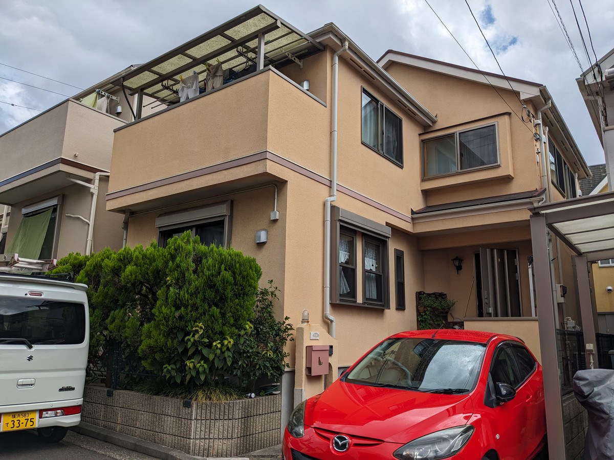 20230811_001 | 外壁塗装は神奈川県横浜市の塗装職人 横浜市戸塚区で外壁塗装前に確認した住宅全景